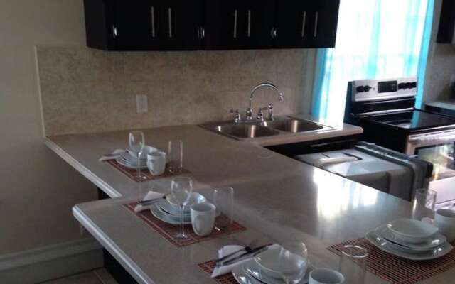 Mangrove Cay Sea View Villas