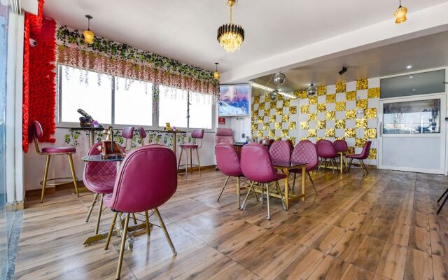 Fabhotel Deep Palace