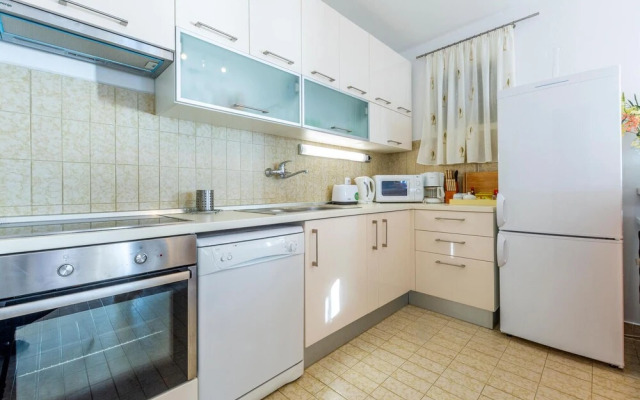 Stunning Home in Lokva Rogoznica With 4 Bedrooms and Wifi