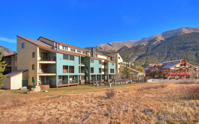 Beautiful Condo, Ski Out Your Back Door - FP202 by RedAwning