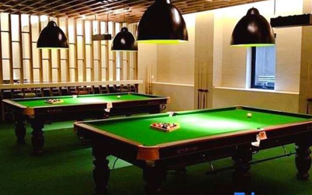 Cineaste Garden Hotel
