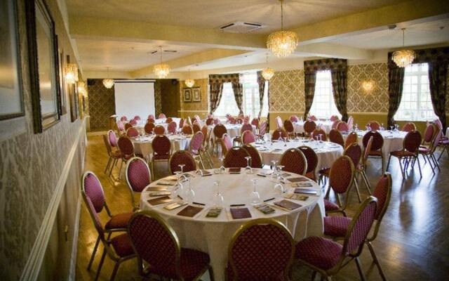 The George Hotel