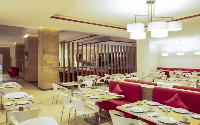 Fiesta Inn Celaya Galerías