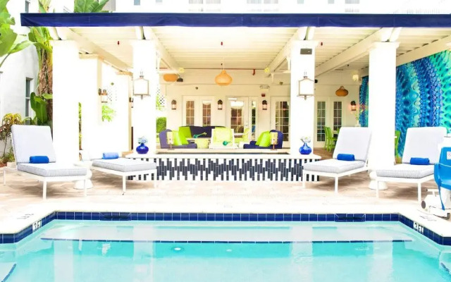 Blue Moon Hotel, Autograph Collection