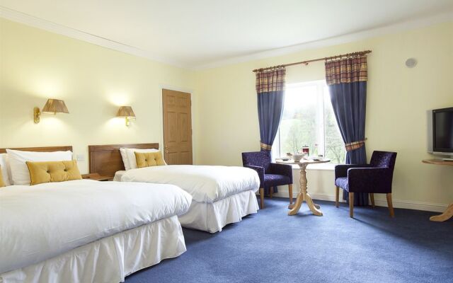 Riverside Park Hotel