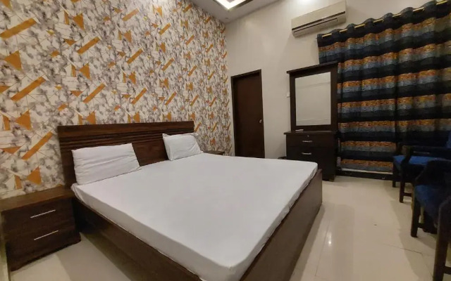 Karachi Hotel & Guest House