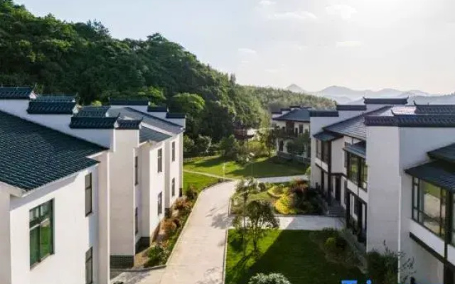 Guangde Creek Zhushan Hotel (Lucun Reservoir)