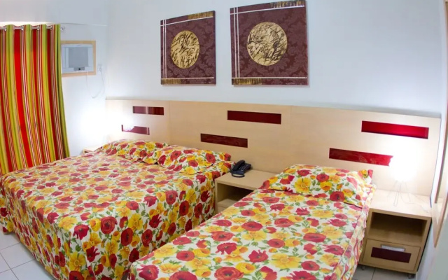 Lagoa Quente Hotel
