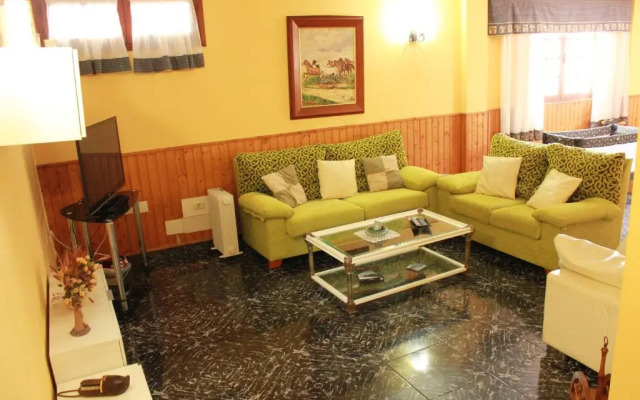 Holiday Home El Castillo - BUV134