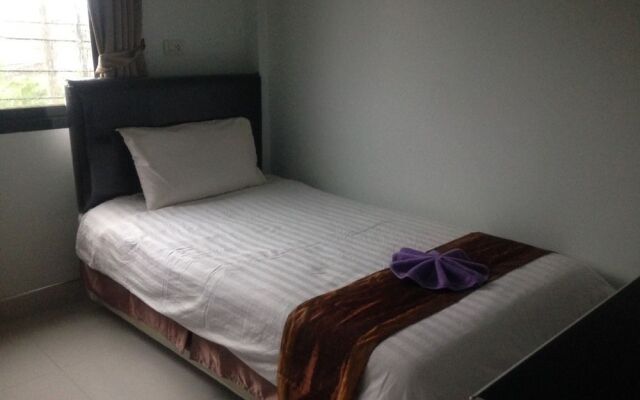 Smile Home Bed & Breakfast Trang