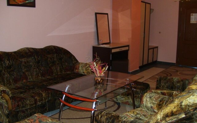 Kestenite Family Hotel