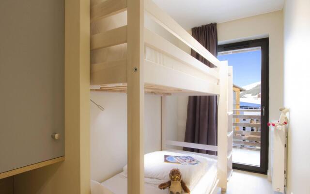 Modern apartment with sleeping niche in Alpe d'Huez