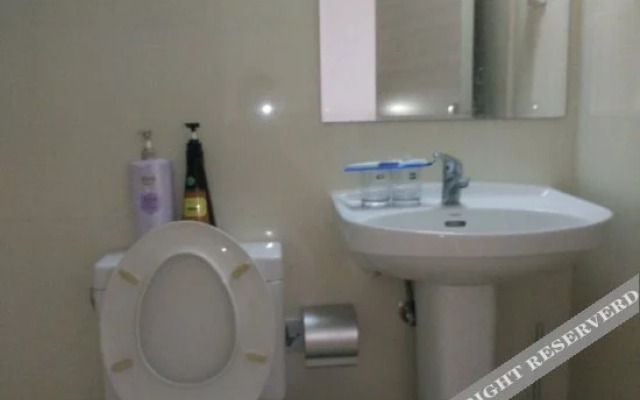 Zhengyang Business Hotel