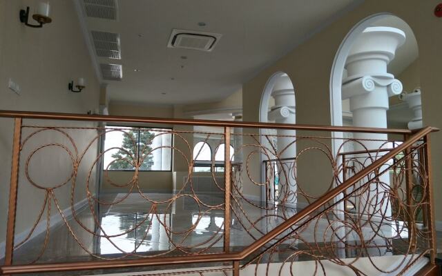 The Green View Hotel