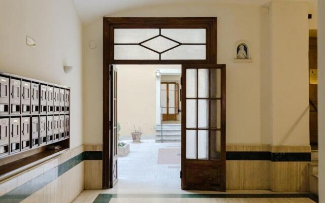 Elegant Apartment Via Veneto by Varental