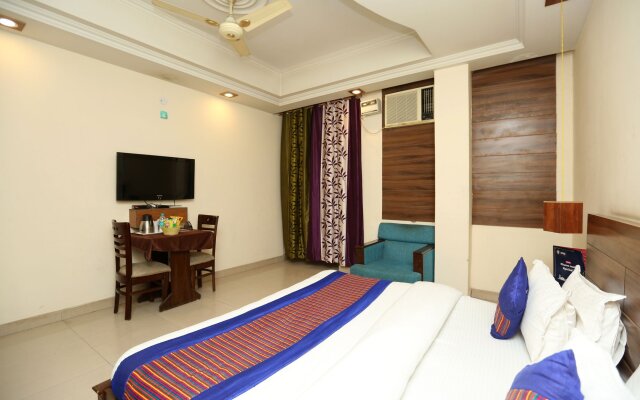 Hotel Sarthi