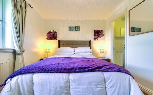 Cozy and Rustic 3bed/2bath Stockbridge Apartment With Free Parking