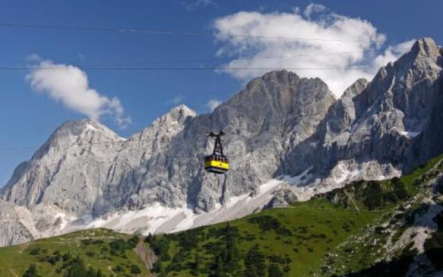 Hotel Dachstein