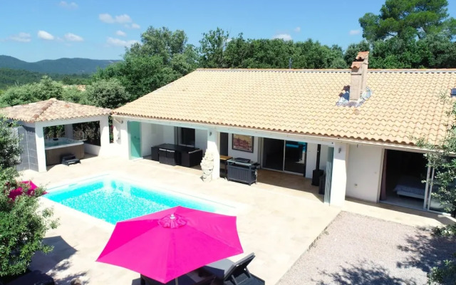 Modern Holiday Home With Private Pool and Garden