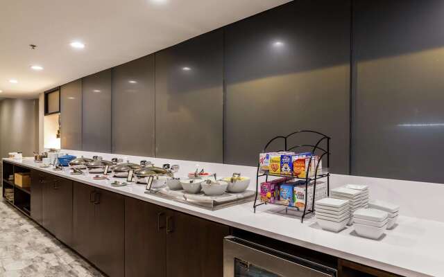 Hilton Chicago/Oak Lawn