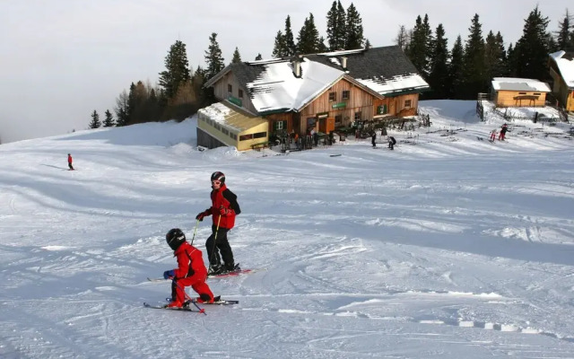 Quiet Holiday Home Near ski Resort