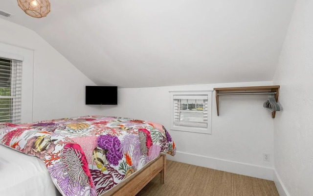 Saugatuck Harbor House