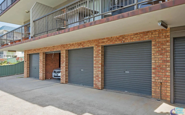 Pacific Pines Unit 6