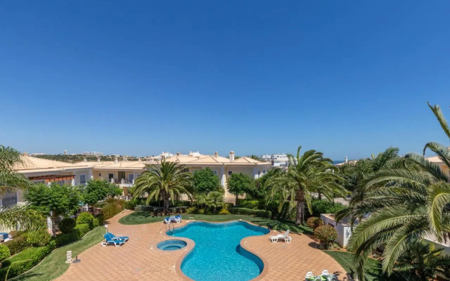 Santa Maria Apartment at Porto de Mos beach