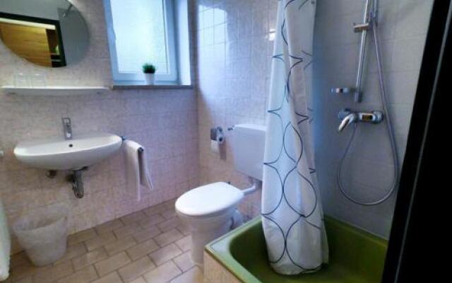 Travelodge Gatwick Airport Hotel