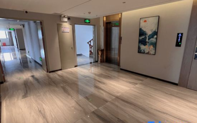 ZhiHe Hotel