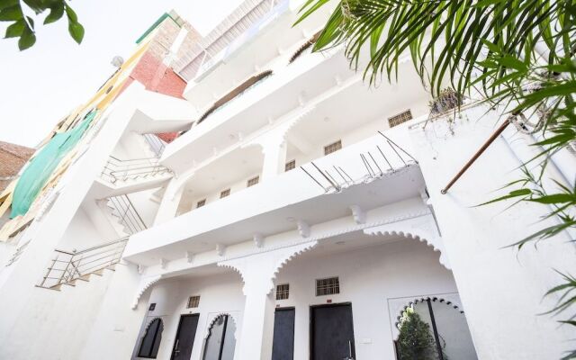 Oyo 37341 Heritage High