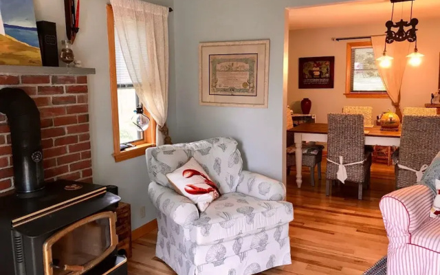 Lighthouse Point by Pack and Relax