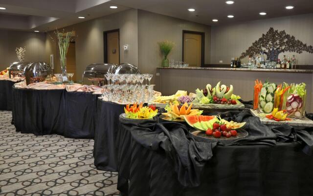 DoubleTree by Hilton Denver - Thornton