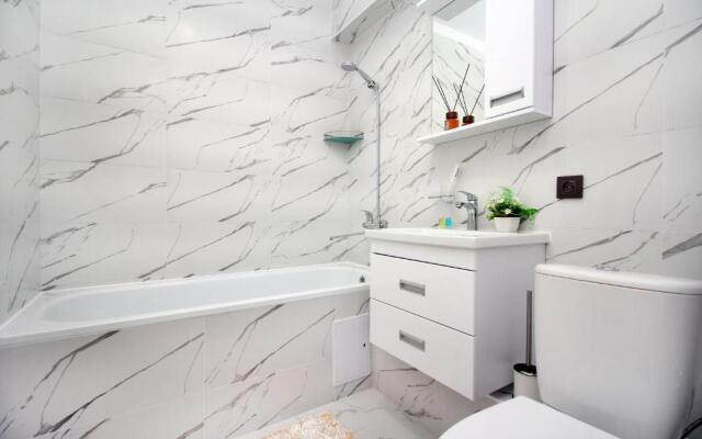New and cozy studio in the best area!