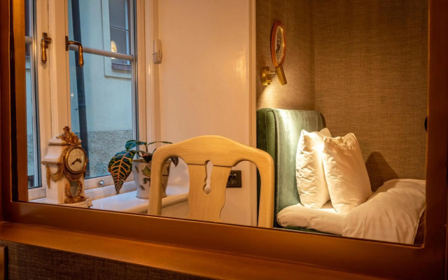 Victory Hotel