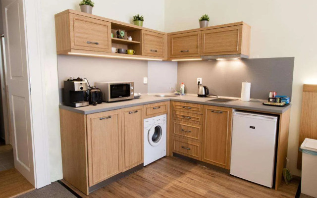 Karlova 25 Apartments