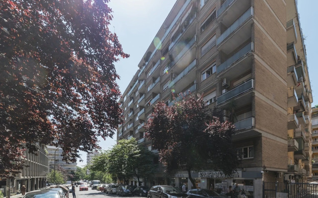 Portaportese Wooden Flat