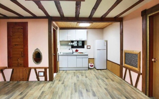 Jeongseon Starry Glow Camping Pension