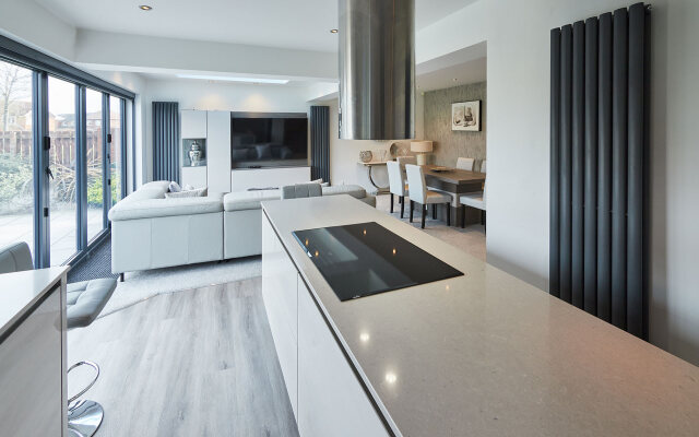 Host Stay Benton Road