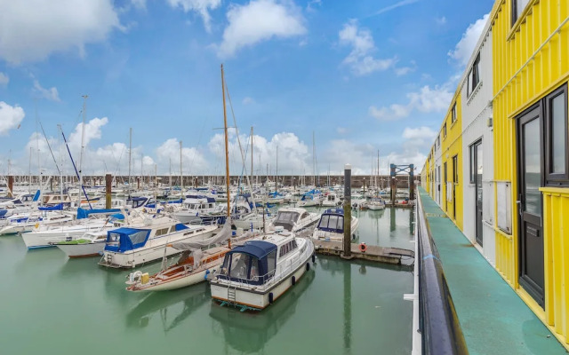 On the Water 3 with Free Parking | By My Getaways