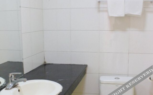 Homeinn Ease Hotel (Weihai Stadium Harbin Institute of Technology)