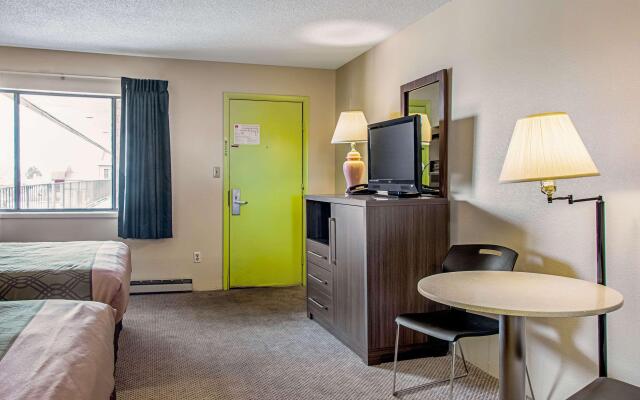Econo Lodge Cortez near Mesa Verde