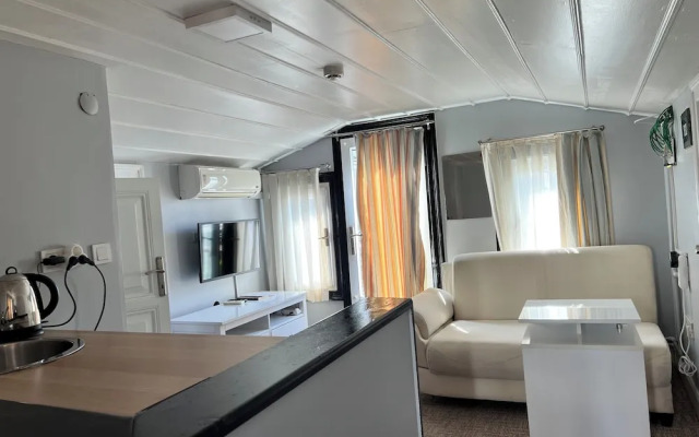 Cemberli̇ House