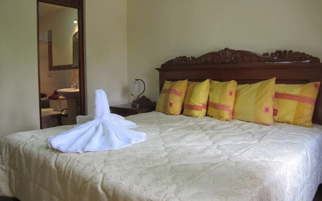 Hotel Dos Reynas