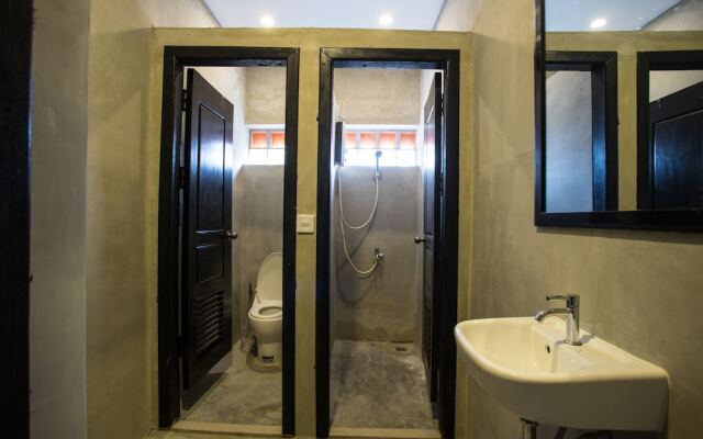 White Rabbit Hostel - Adults Only