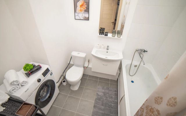 BeGuest на Академика Ландау 36