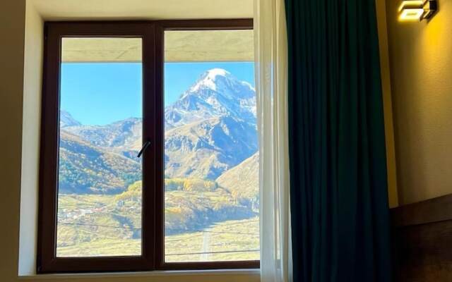 Hotel Axien Kazbegi