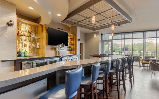 Cambria Hotel Denver International Airport