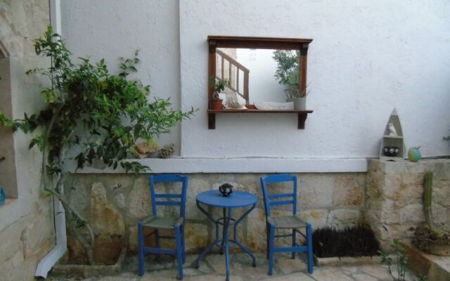 Costas & Maria Traditional Villa