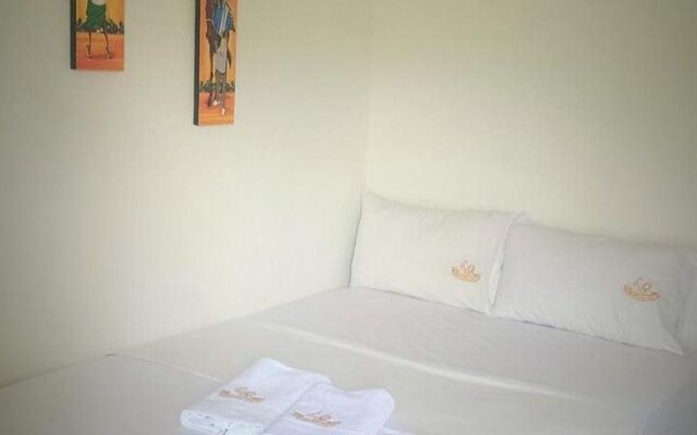 Hostal 1811 - Hostel